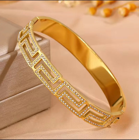 Vercase New Handcuff