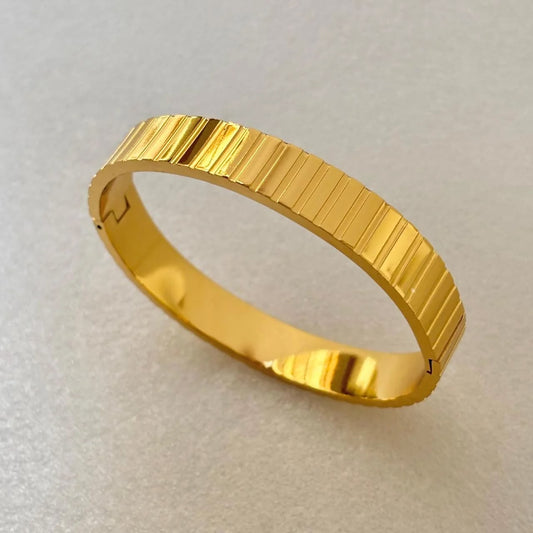 Lined Handcuff